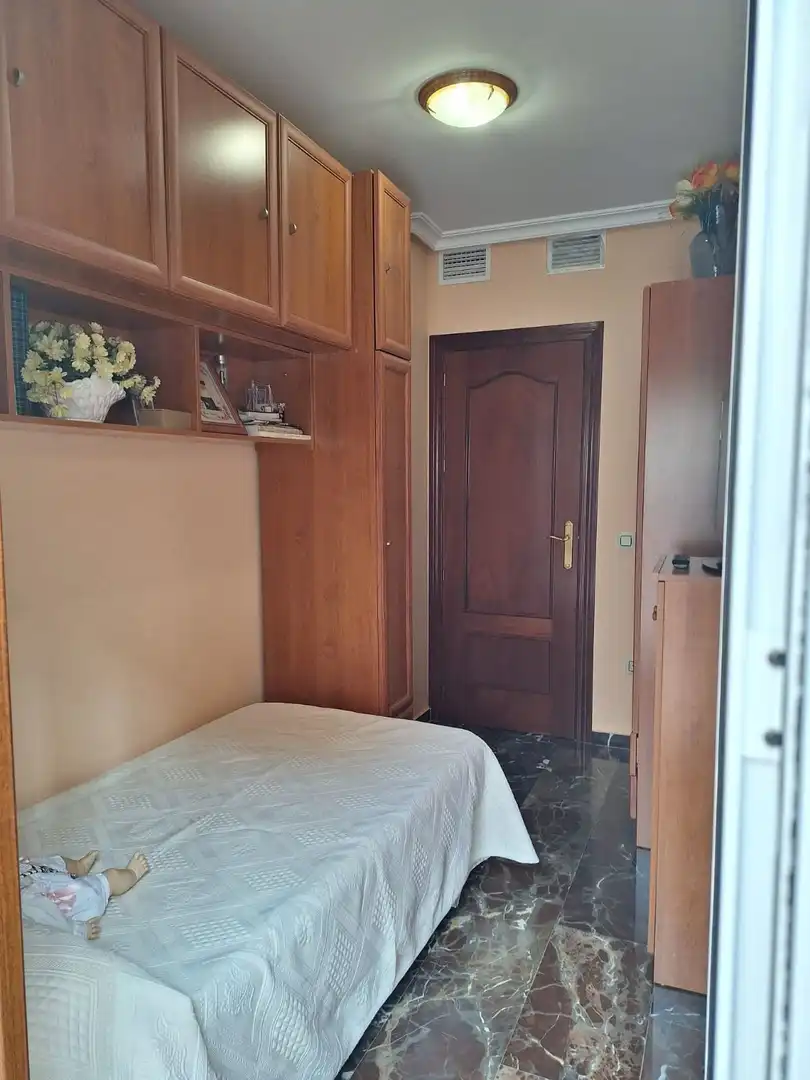 Bedroom of Flat for sale in Linares  with Air Conditioner, Heating and Storage room