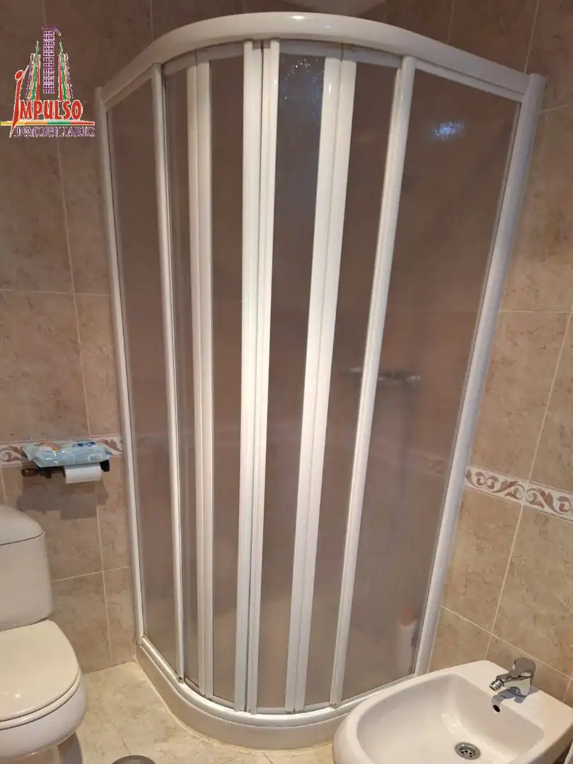 Vista exterior de Piso en venta en Albacete con Calefacción, Trastero y Balcón