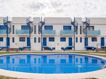 Xalet amb piscina en venda a Avenida Avinguda Rafael Llao Subirats