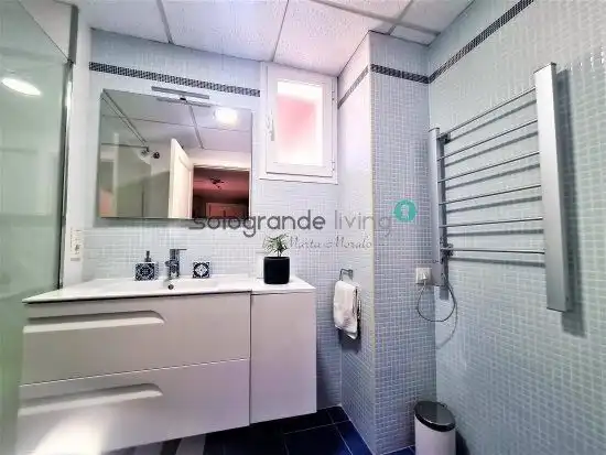 Apartment with pool for sale in La Duquesa, imagen 15