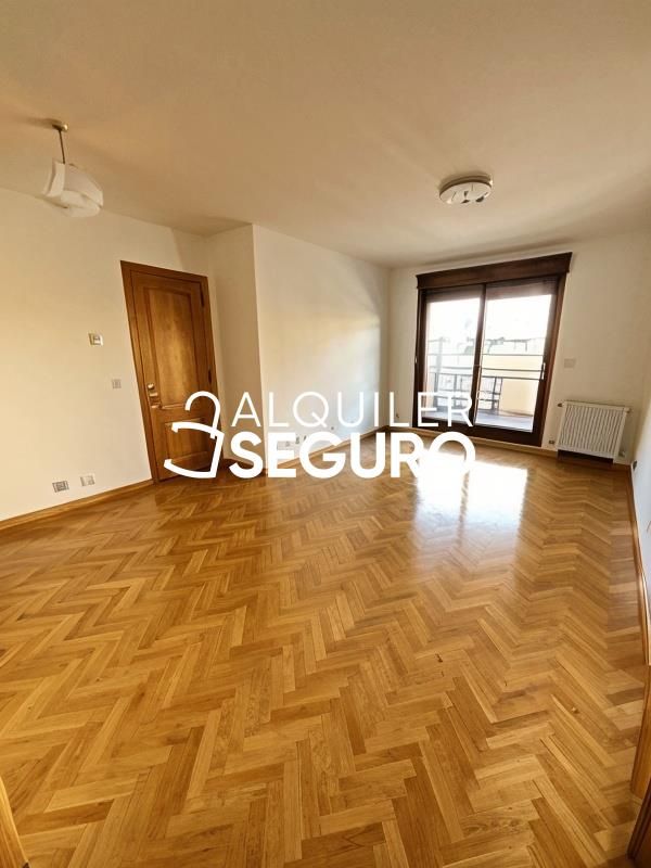 Dormitori de Pis de lloguer en Alcorcón amb Calefacció, Terrassa i Traster