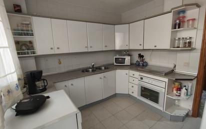 Kitchen of Flat for sale in Guadix  with Terrace and Balcony