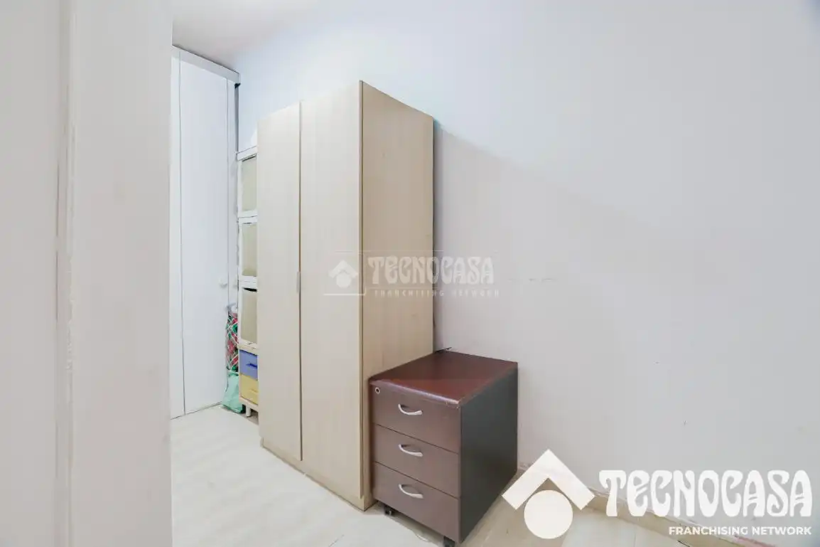 Habitación de Piso en venta en Santa Coloma de Gramenet