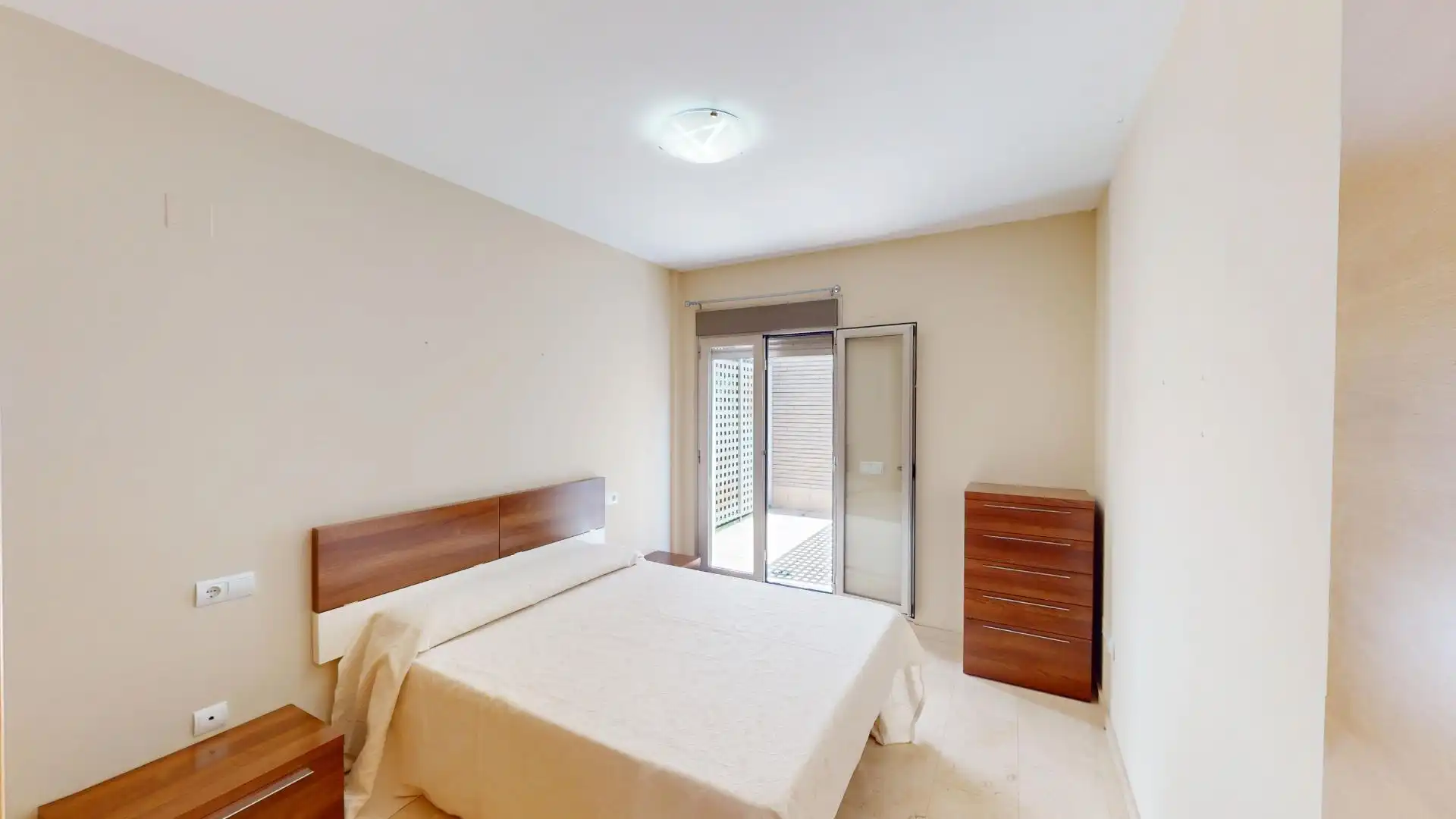 Habitación de Dúplex en venta en Oliva con Aire acondicionado, Calefacción y Terraza