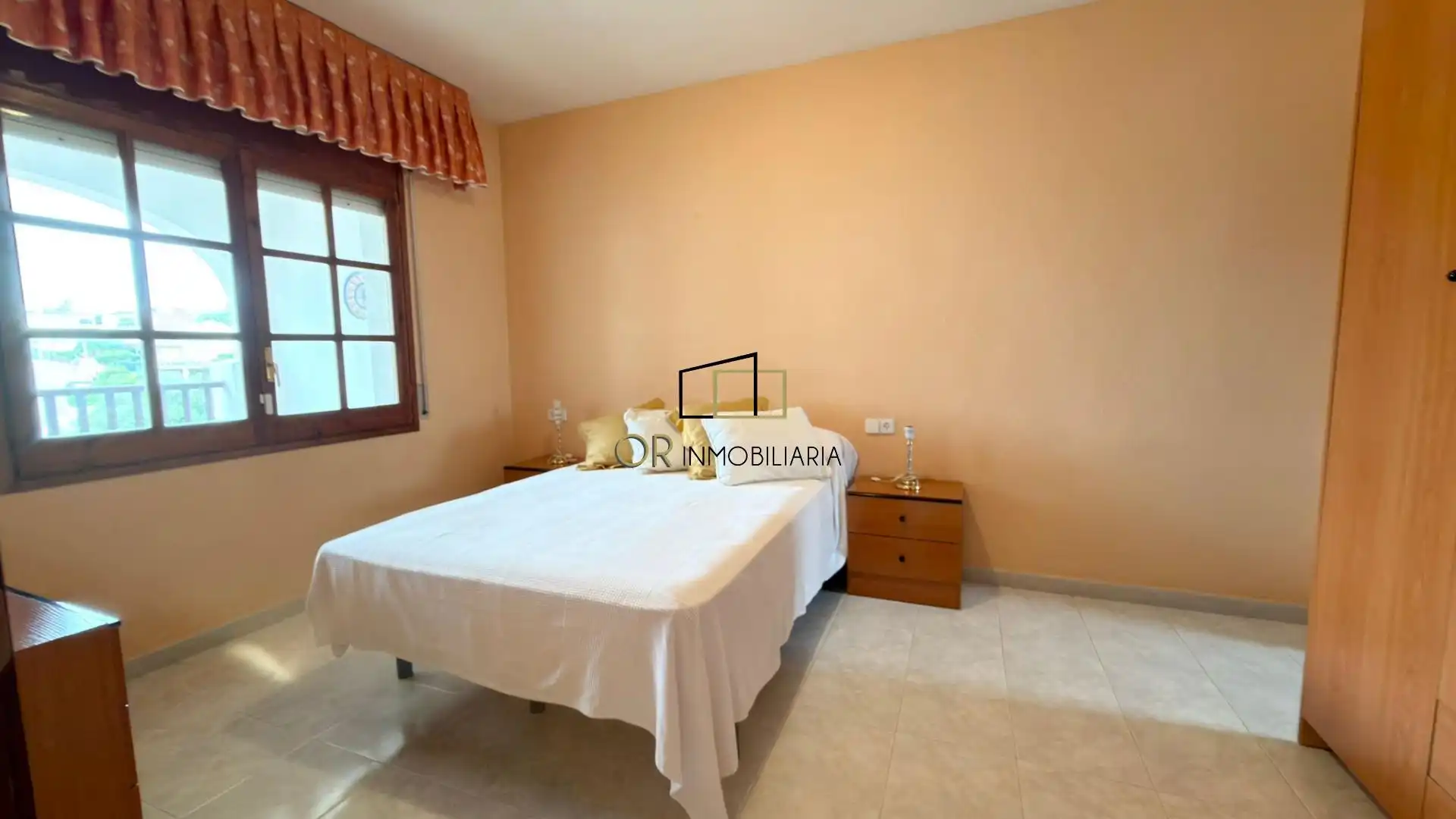 Casa o xalet en venda a Cunit Residencial