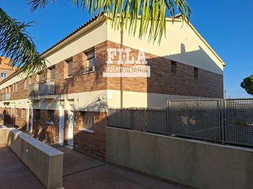 Adossat amb piscina en venda a Bonavista