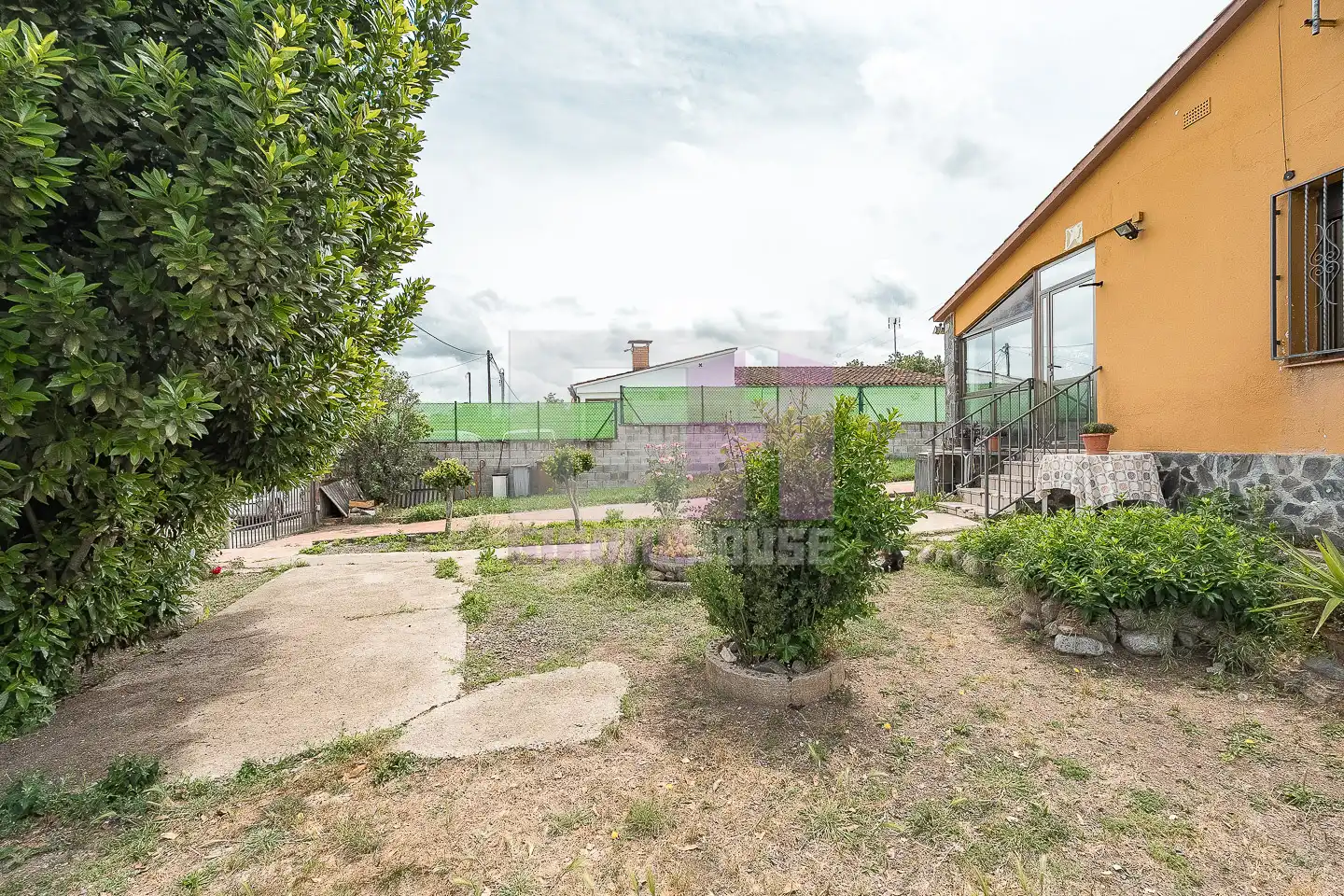 Houses for sale in Caldes de Malavella  with Air Conditioner, Heating and Private garden