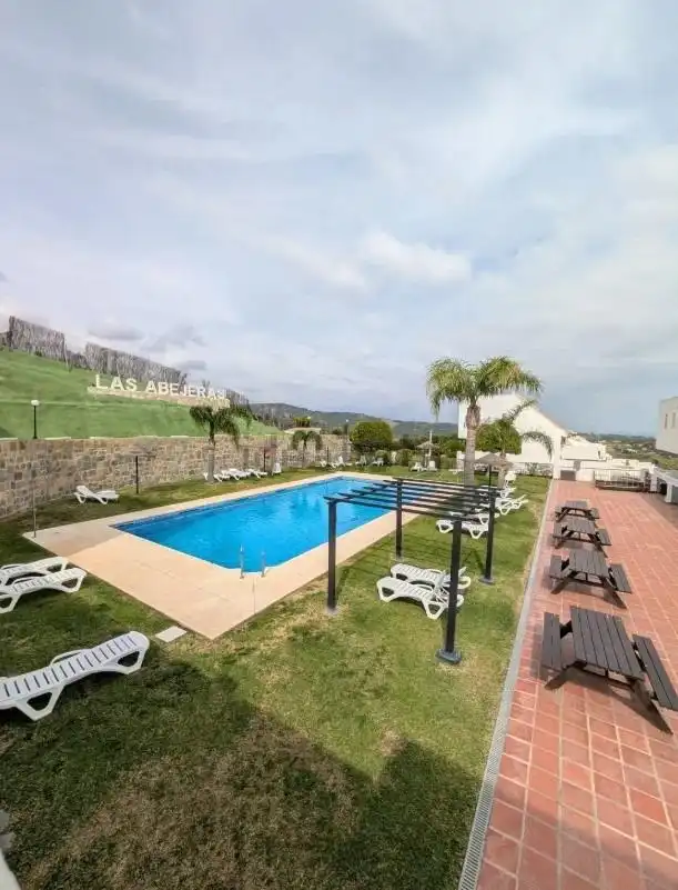 Piscina de Dúplex en venda en Estepona amb Jardí privat, Terrassa i Piscina comunitària