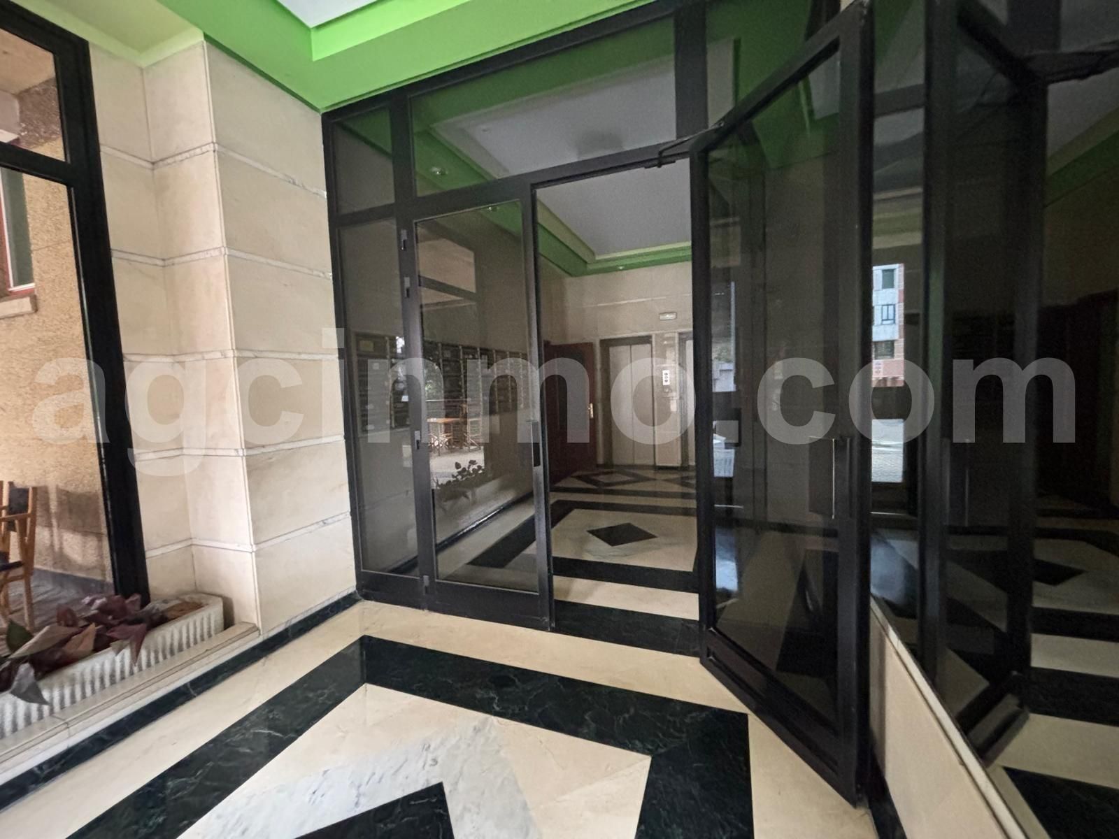 Flat for sale in Valladolid Capital  with Terrace, Storage room and Furnished