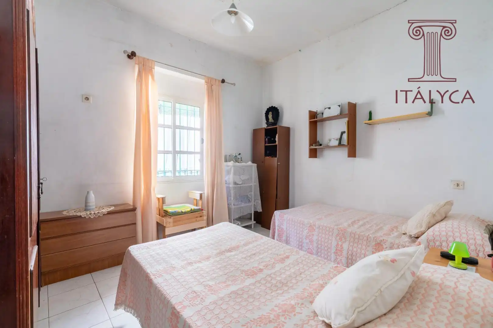 Habitación de Piso en venta en Sevilla con Aire acondicionado