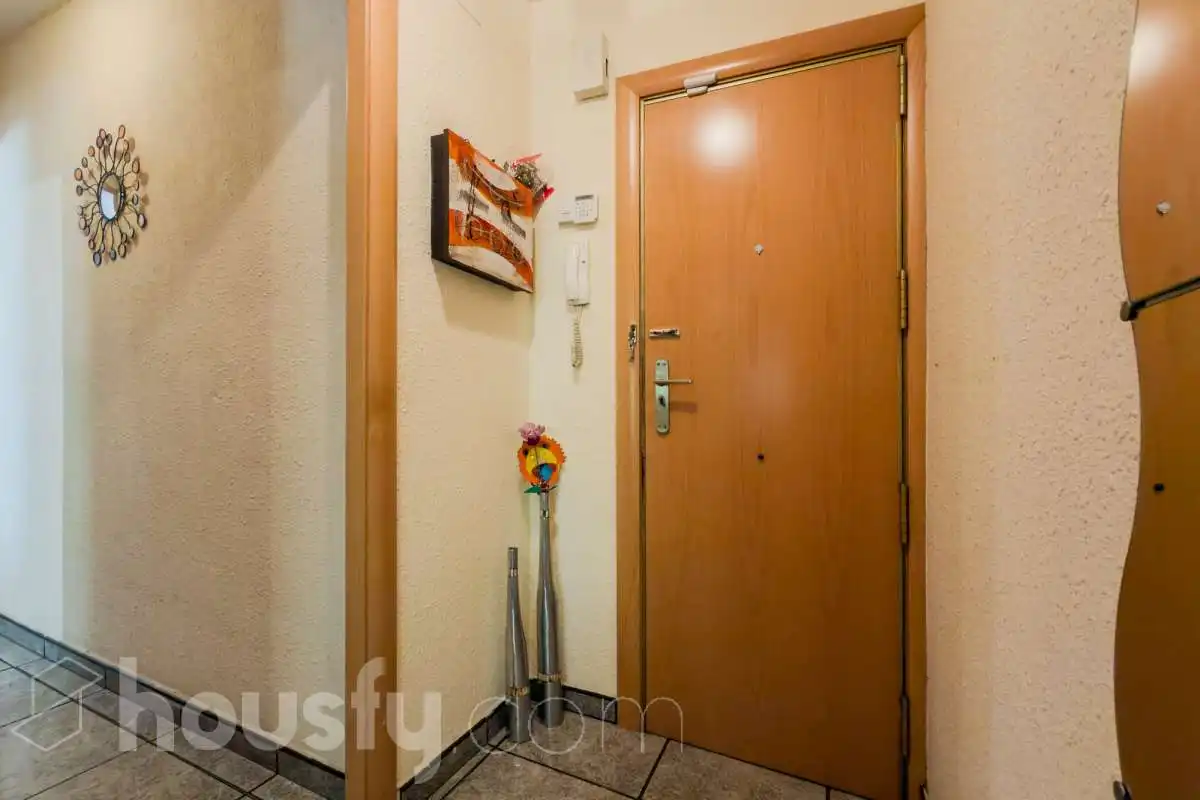 Piso en venta en Sant Adrià de Besòs con Amueblado y Balcón