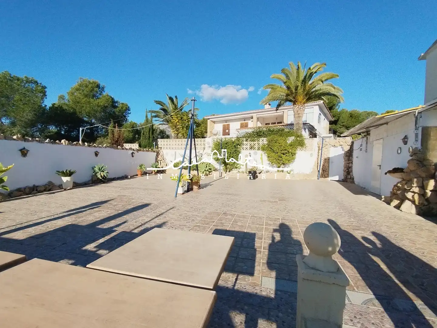 Vista exterior de Casa o chalet en venta en La Nucia con Aire acondicionado, Jardín privado y Terraza