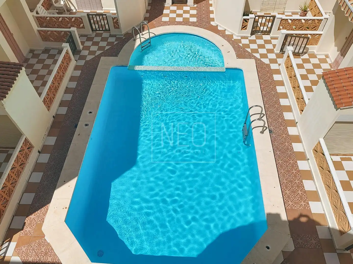 Piscina de Ático en venta en Tavernes de la Valldigna con Terraza, Trastero y Piscina comunitaria
