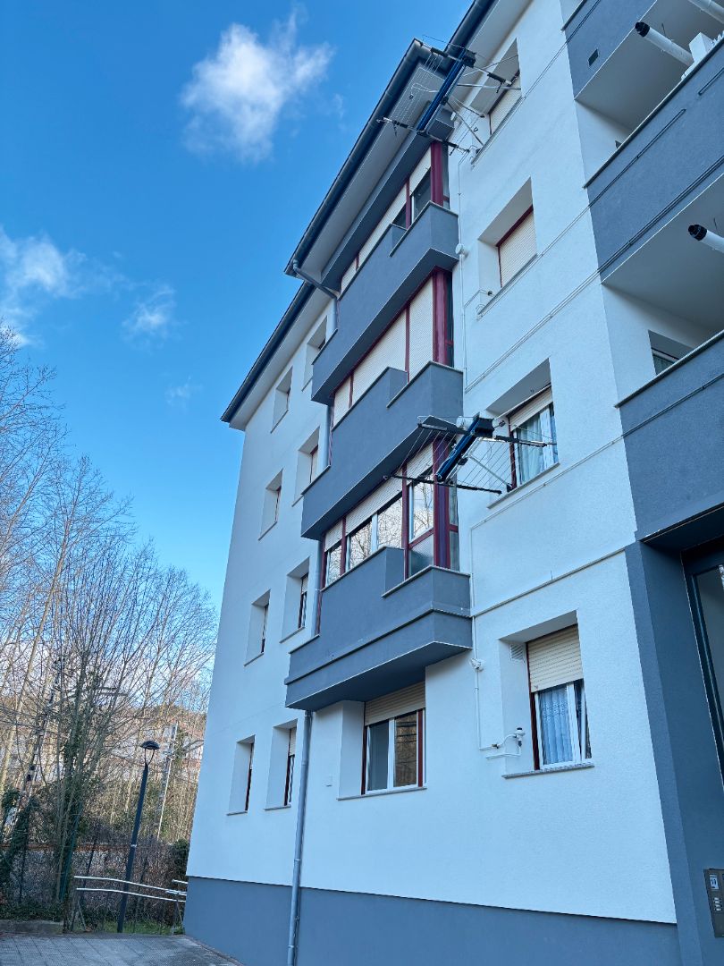 Vista exterior de Pis en venda en Zaldibar amb Calefacció, Moblat i Forn