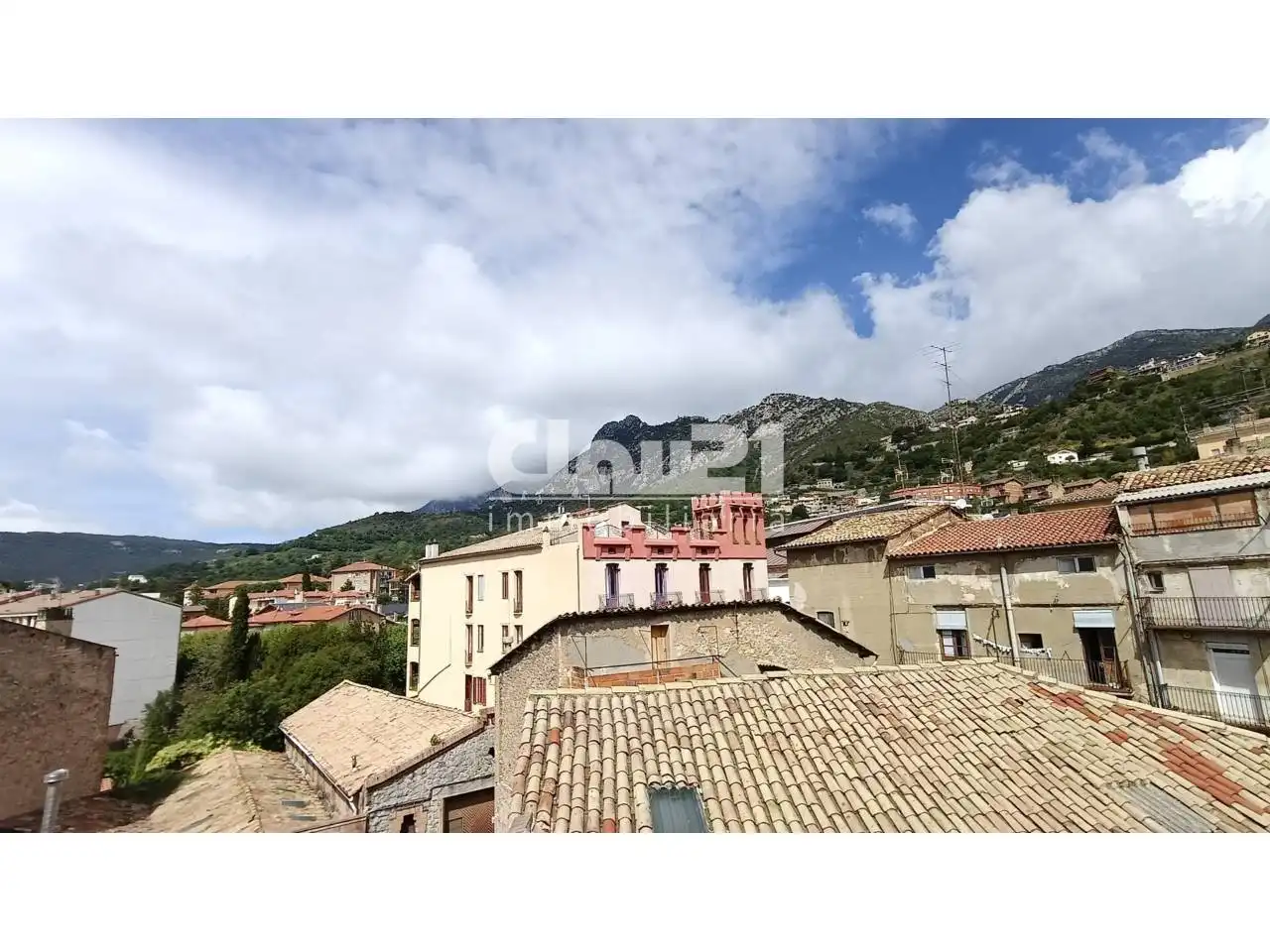 Vista exterior de Piso en venta en Berga con Aire acondicionado y Terraza