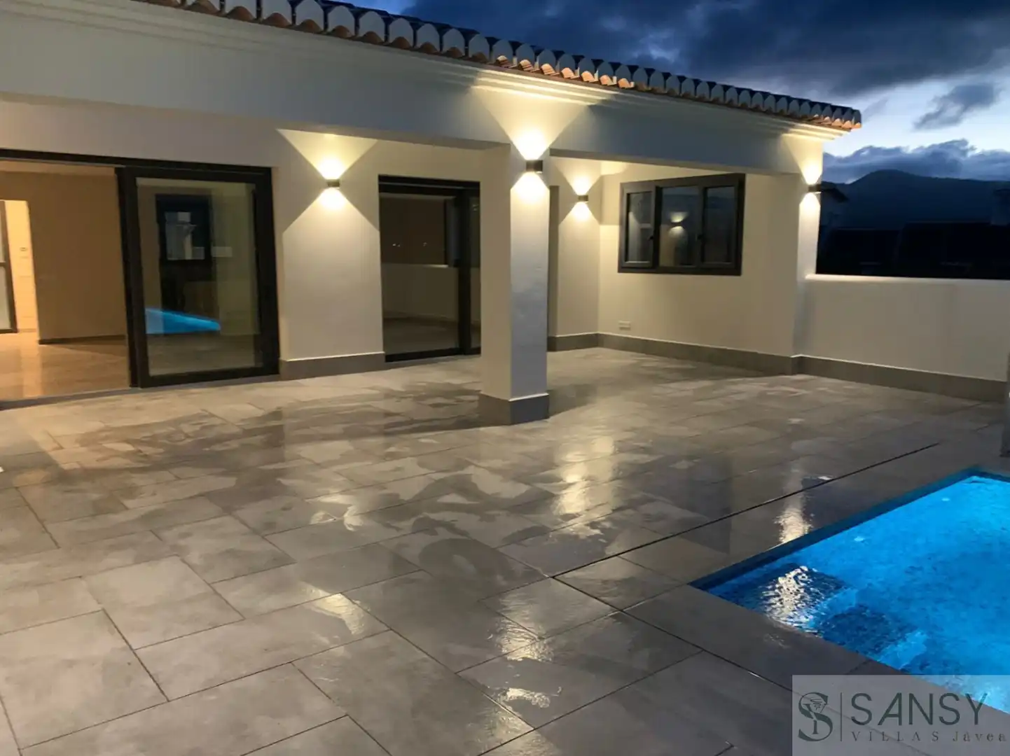 Terrace of Houses for sale in Jávea / Xàbia  with Air Conditioner, Heating and Storage room