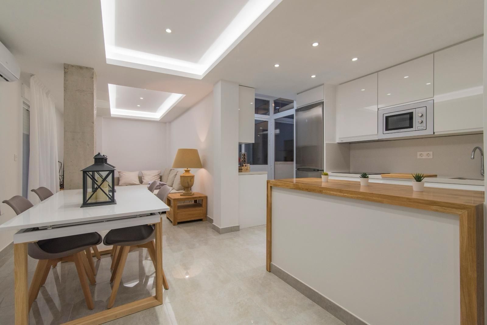 Cocina de Ático de alquiler en  Granada Capital con Aire acondicionado y Terraza