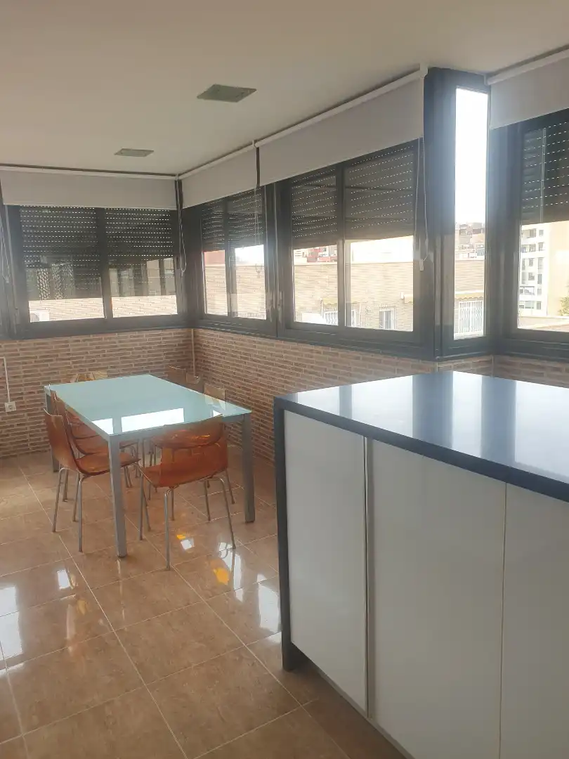 Cuina de Àtic en venda en Roquetas de Mar amb Aire condicionat, Calefacció i Terrassa