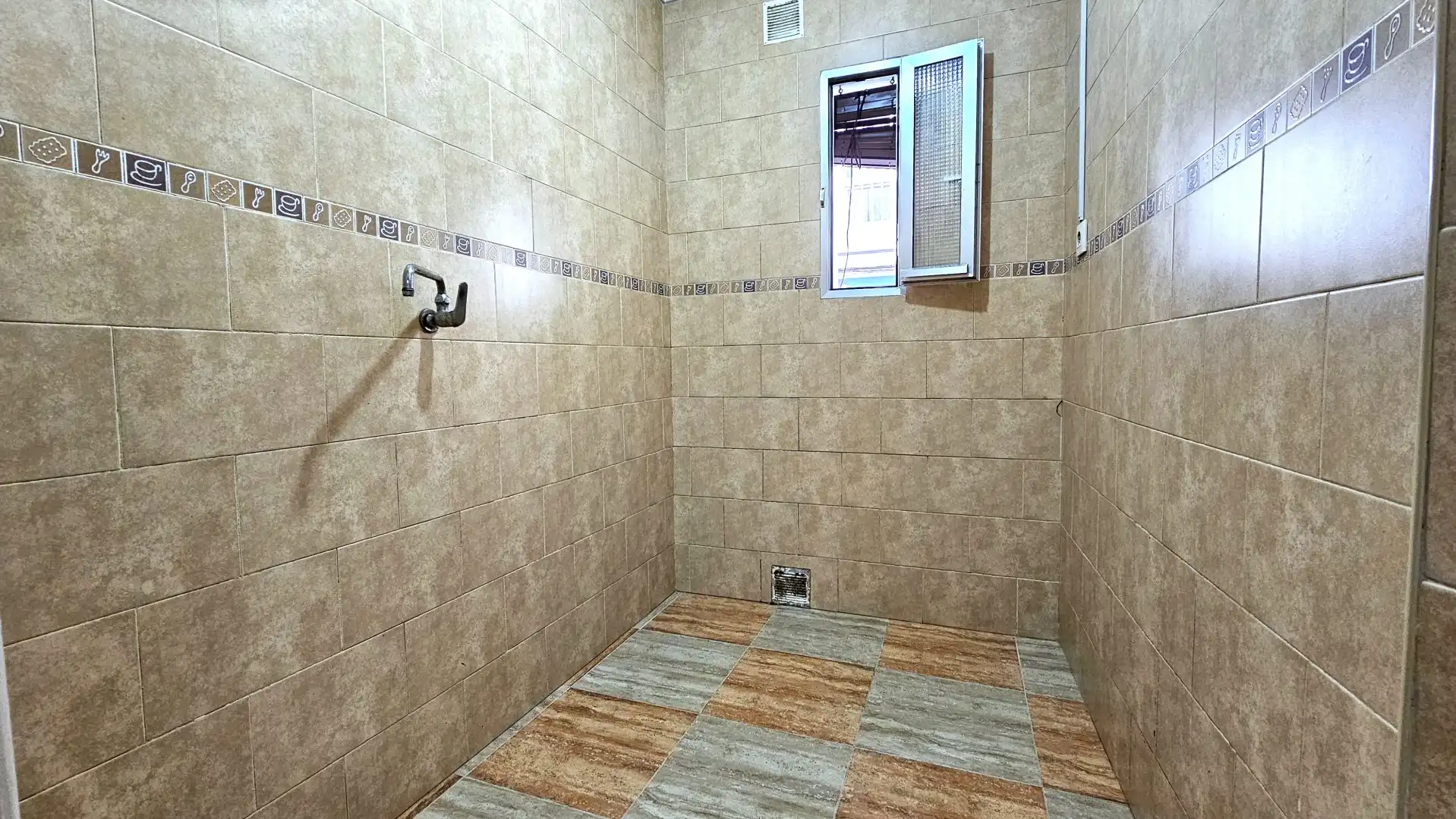 Bathroom of Flat for sale in Sanlúcar de Barrameda