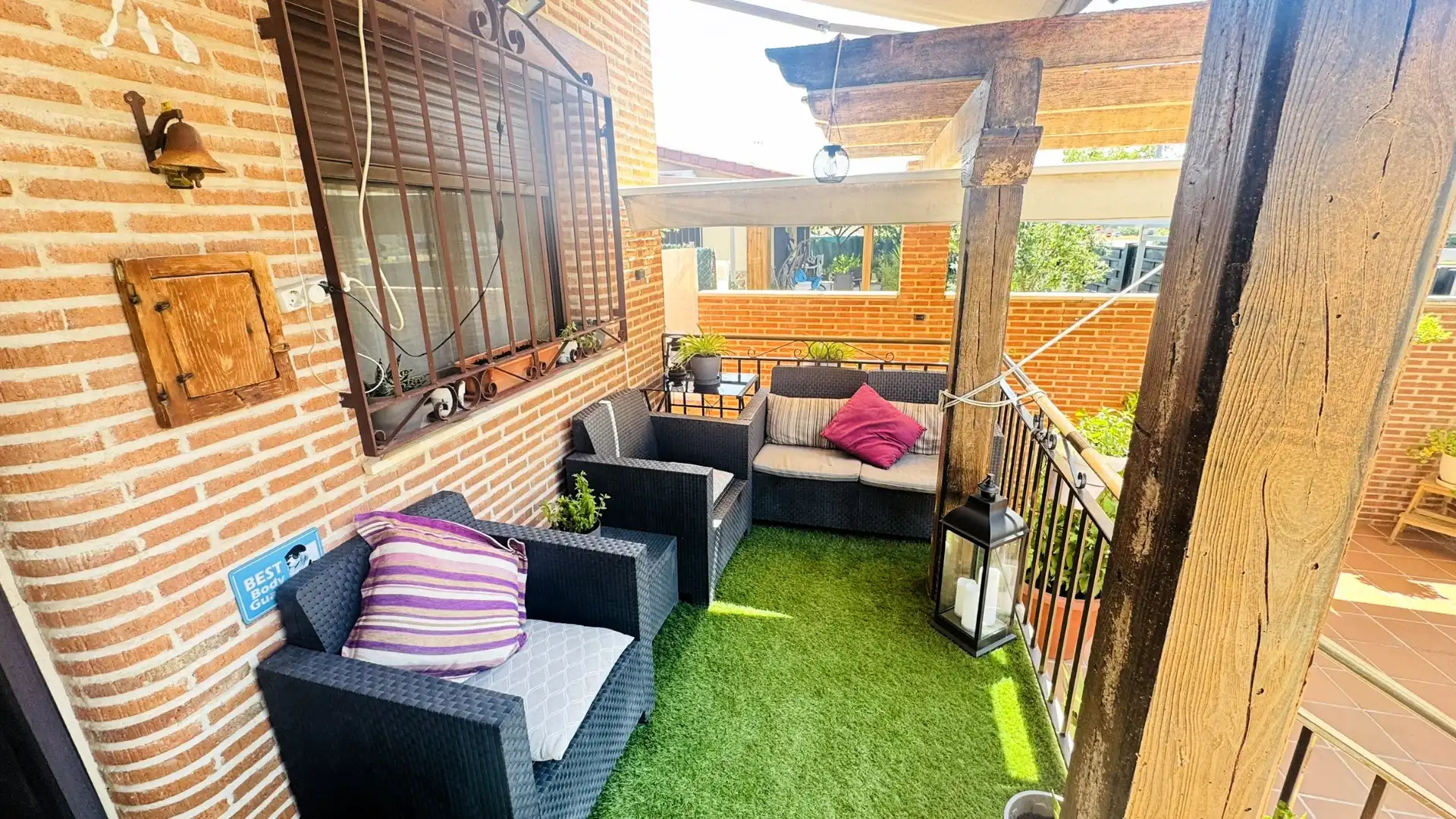 Terrassa de Casa o xalet en venda en Cedillo del Condado amb Aire condicionat, Calefacció i Jardí privat