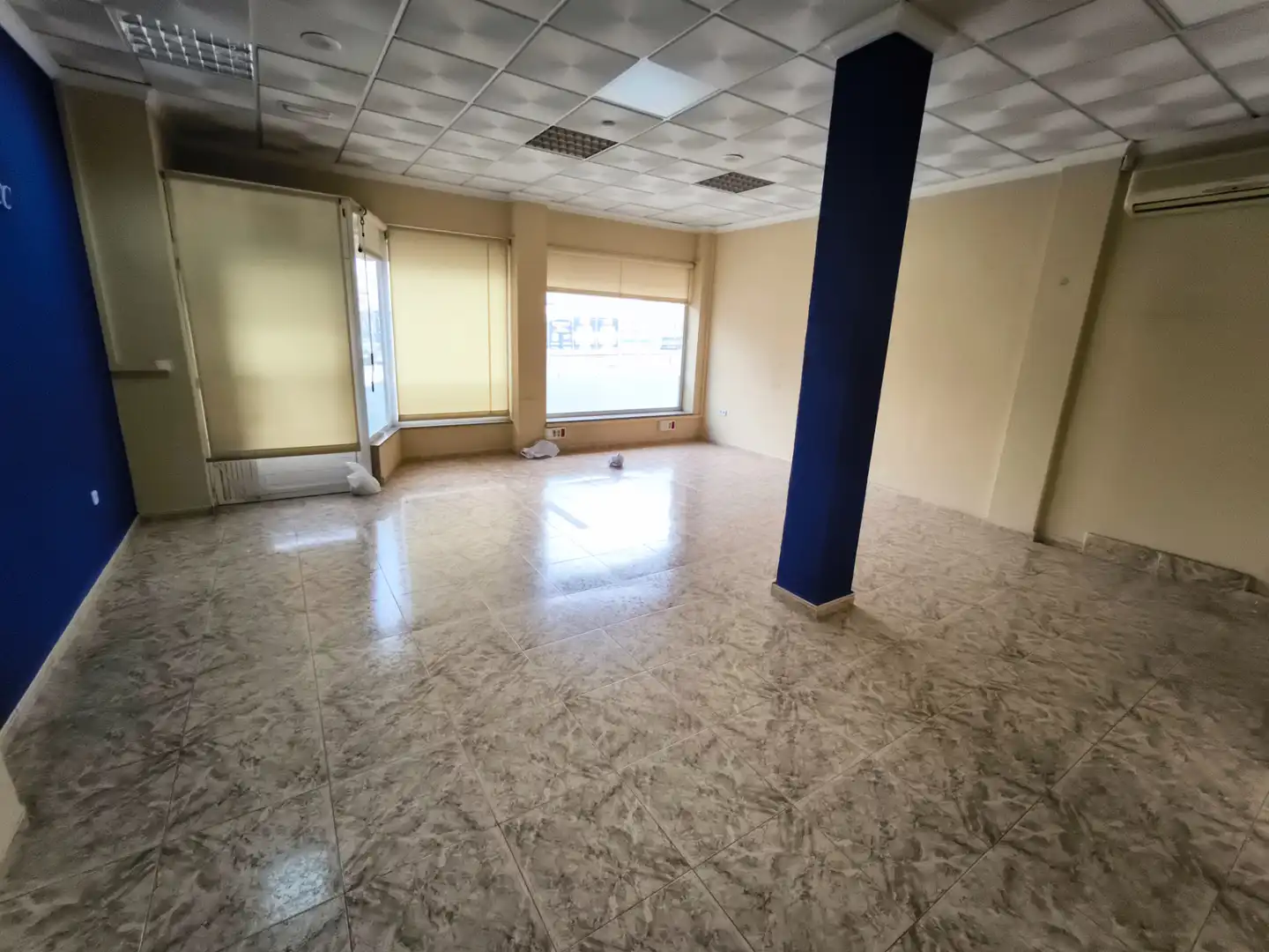 Local comercial de lloguer a Calle del Submarino 2, imagen 4