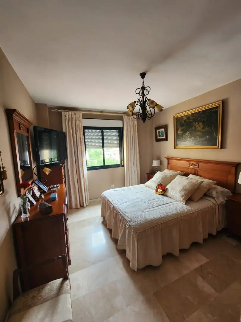 Bedroom of Flat for sale in Marbella  with Terrace, Oven and Microwave