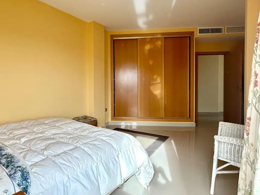 Dormitori de Casa o xalet en venda en Badajoz amb Aire condicionat, Calefacció i Jardí privat