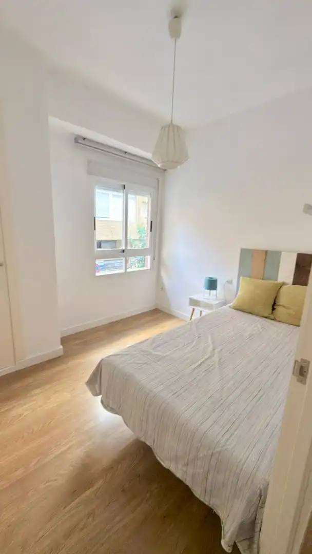 Dormitori de Apartament en venda en Murcia amb Aire condicionat, Terrassa i Moblat