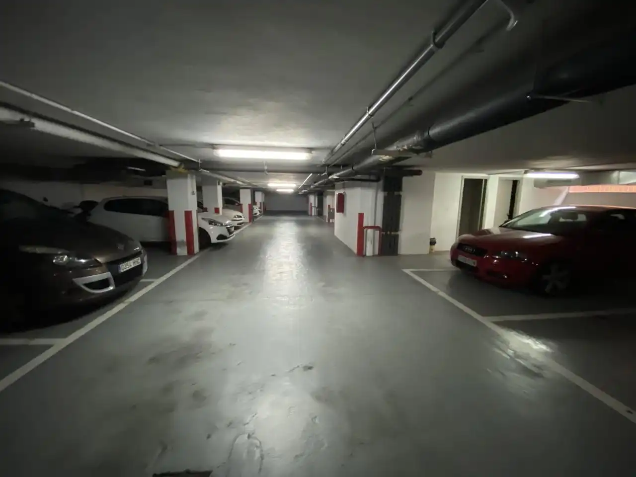 Parking de Piso en venta en A Coruña Capital  con Calefacción y Trastero