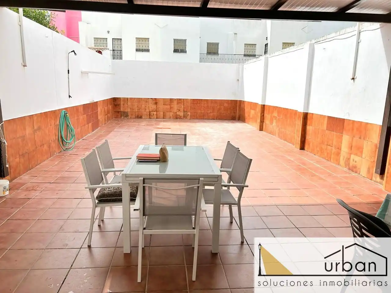Terrasse von Haus oder Chalet zum Verkauf in Chipiona mit Klimaanlage, Privatgarten und Terrasse