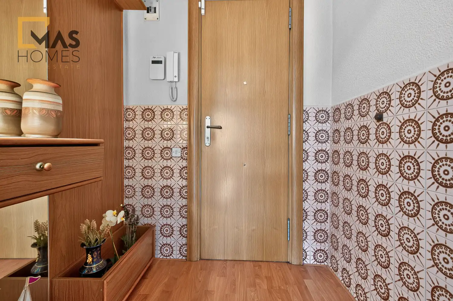 Flat with terrace for sale in Carrer d'Olot, imagen 3