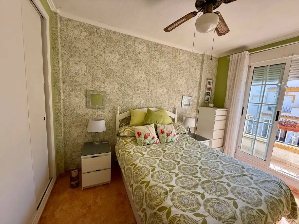 Schlafzimmer von Wohnungen zum Verkauf in Santa Pola mit Heizung, Terrasse und Schwimmbad