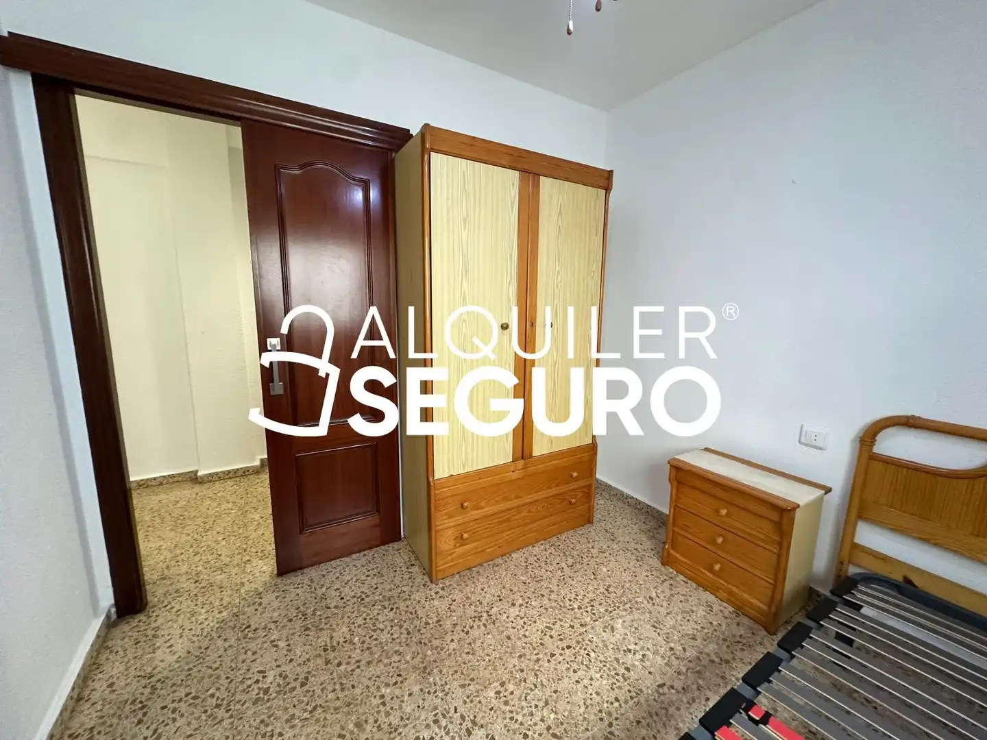 Pis de lloguer a Santos Justo y Pastor, L'Amistat