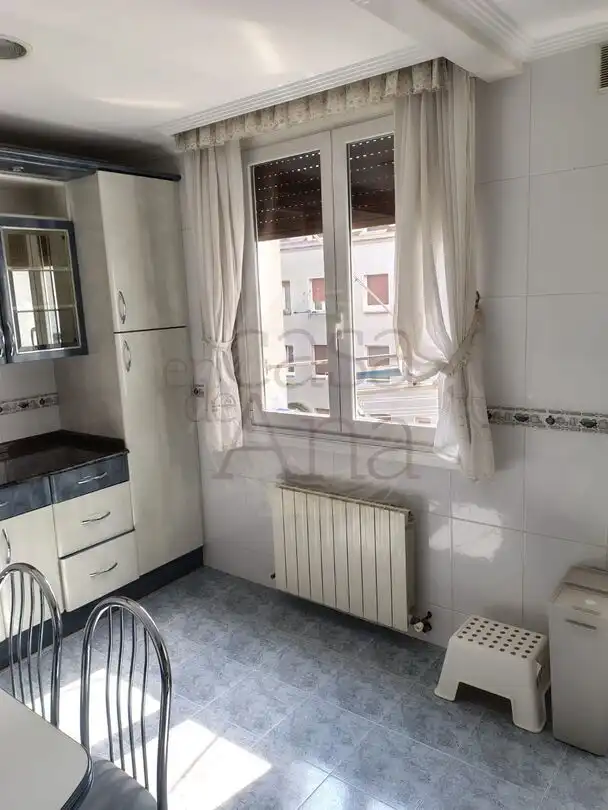 Habitación de Piso en venta en Bilbao  con Calefacción y Trastero
