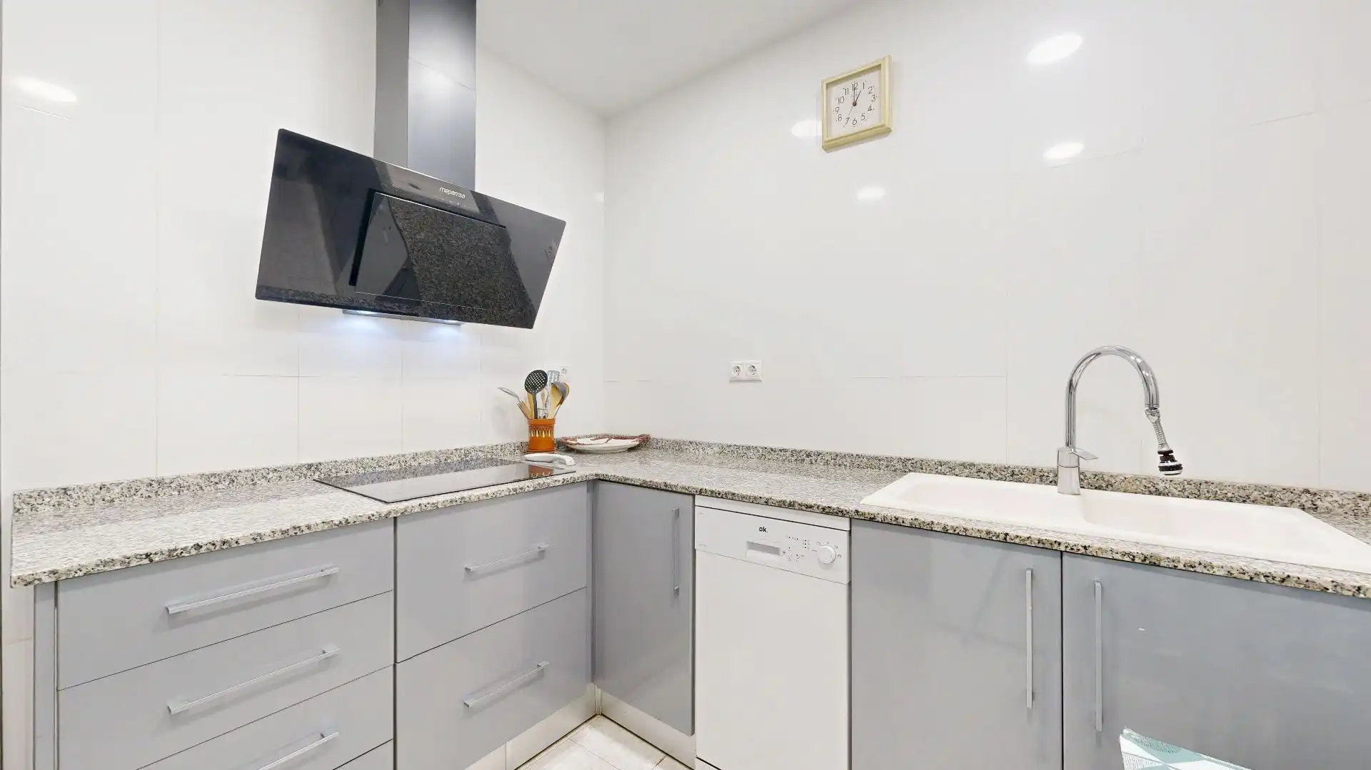 Cocina de Piso en venta en Torrent con Aire acondicionado, Calefacción y Terraza