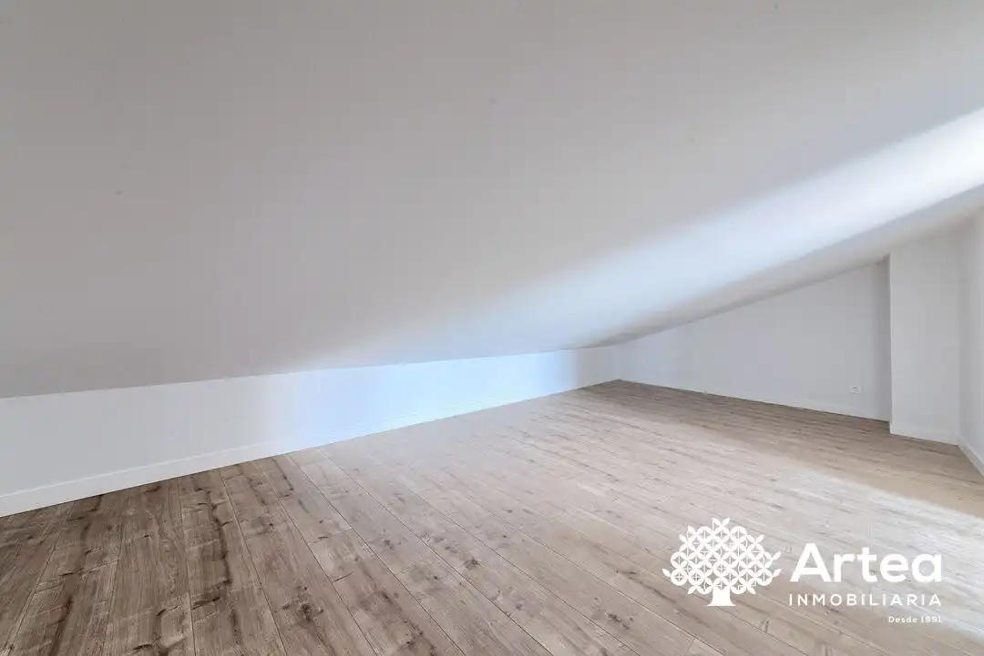Detached house with terrace for sale in Julian Garaizar Kalea, imagen 56