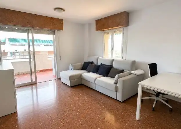 Sala d'estar de Apartament en venda en Pareja amb Calefacció, Terrassa i Traster