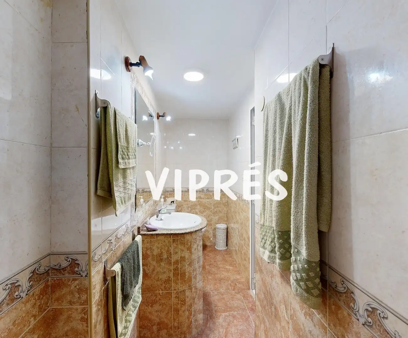 Bany de Casa o xalet en venda en Mérida amb Aire condicionat i Terrassa
