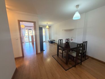 Flat with balcony for sale in Calle de Emilio de Mier 1