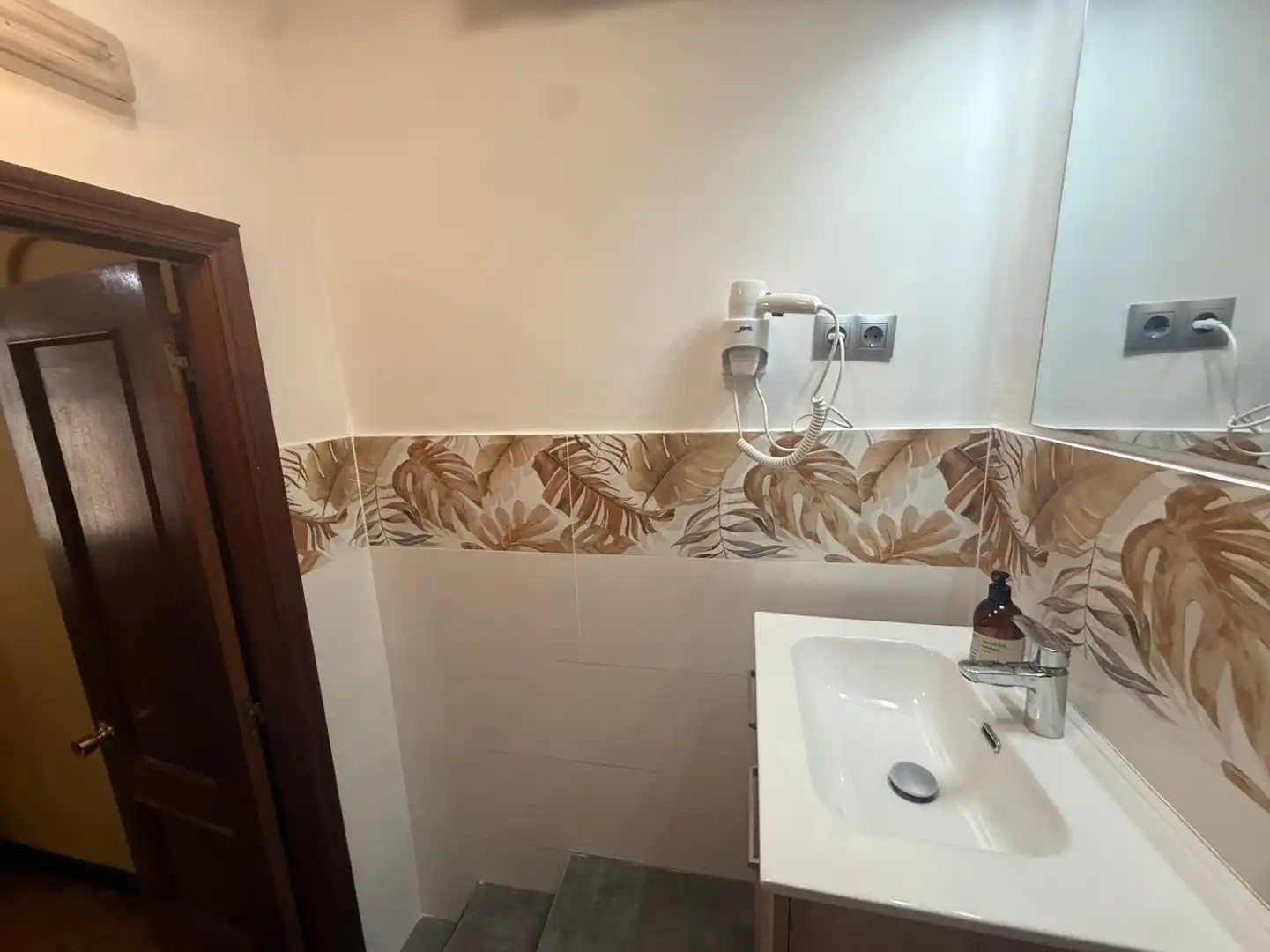Hotel for sale in Avilés - Calle La Fruta, imagen 11