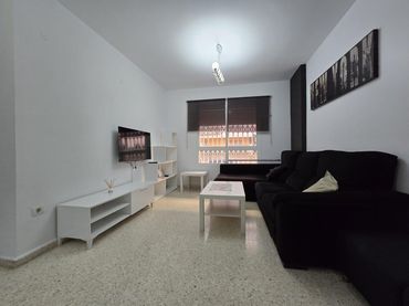 Flat with lift to rent in San Bernabé