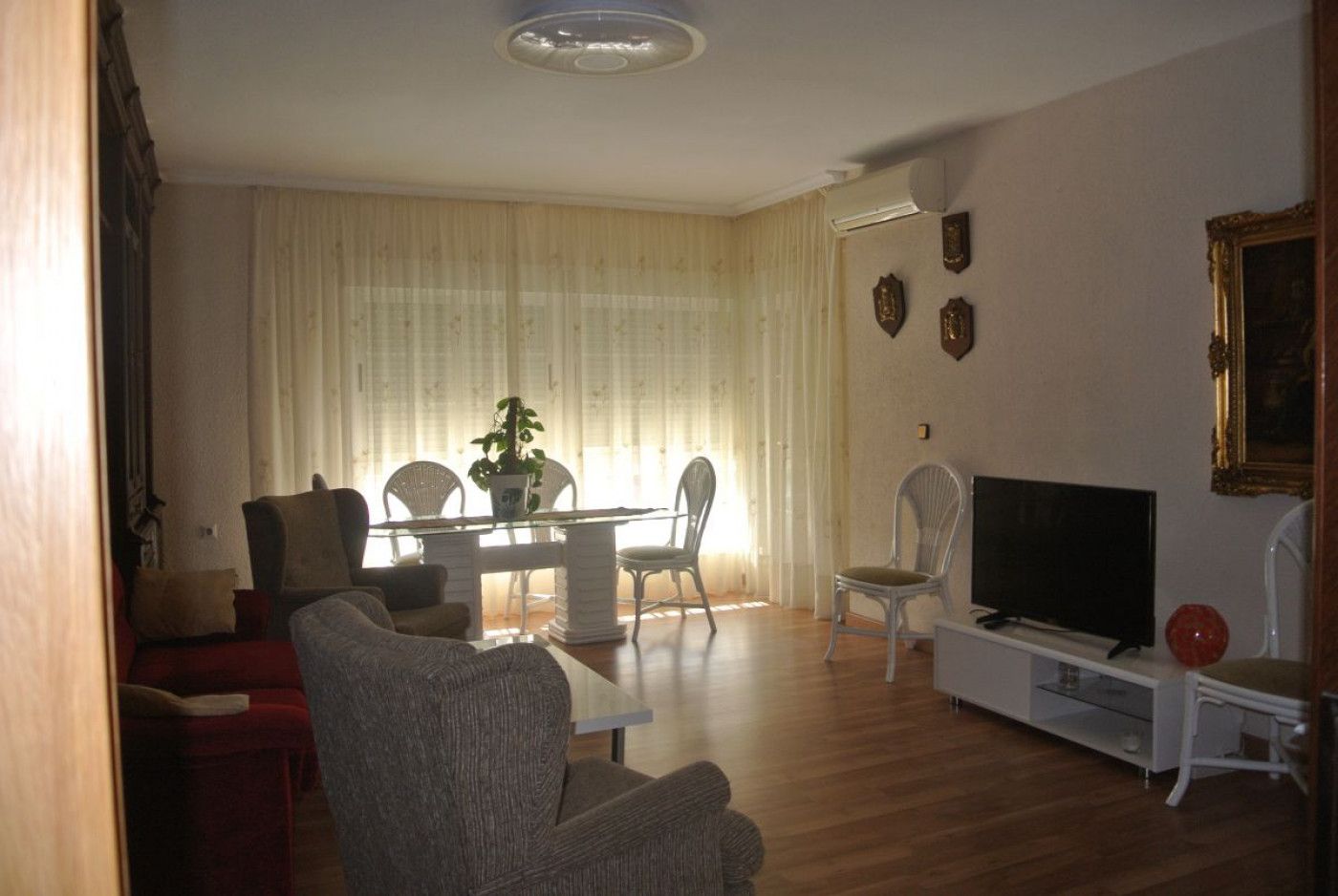 Living room of Flat to rent in Cartagena  with Air Conditioner and Parquet flooring
