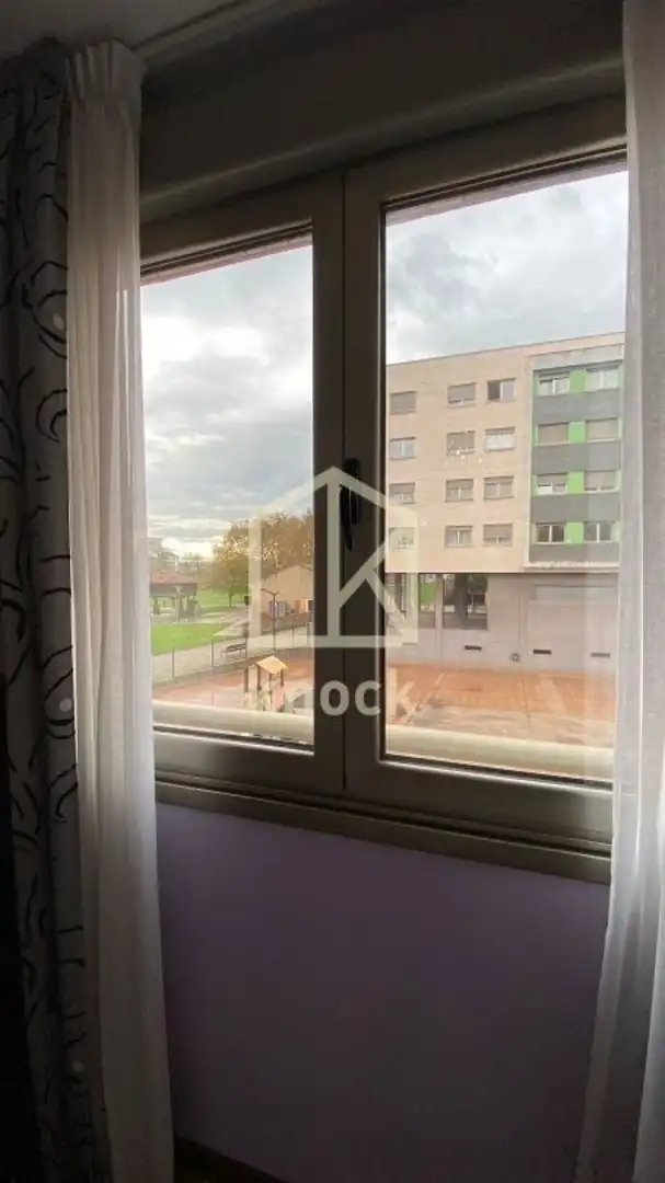 Flat for rent in Gijón - Calle Concejo de Villayón, Jove