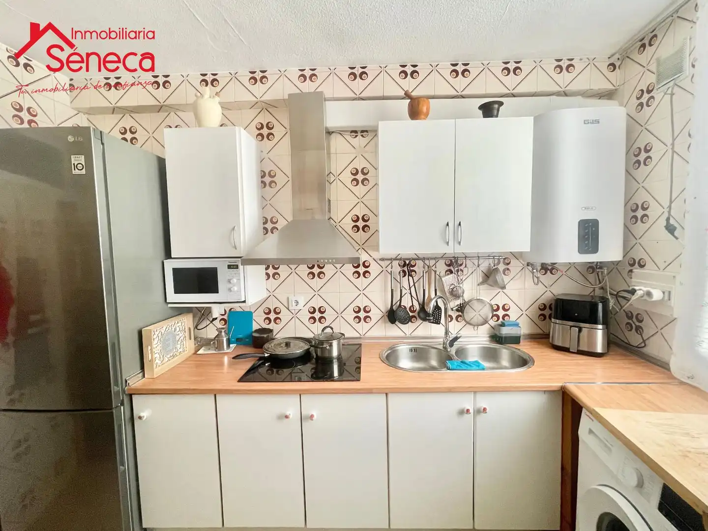 Kitchen of Flat for sale in Córdoba  with Heating, Storage room and Furnished