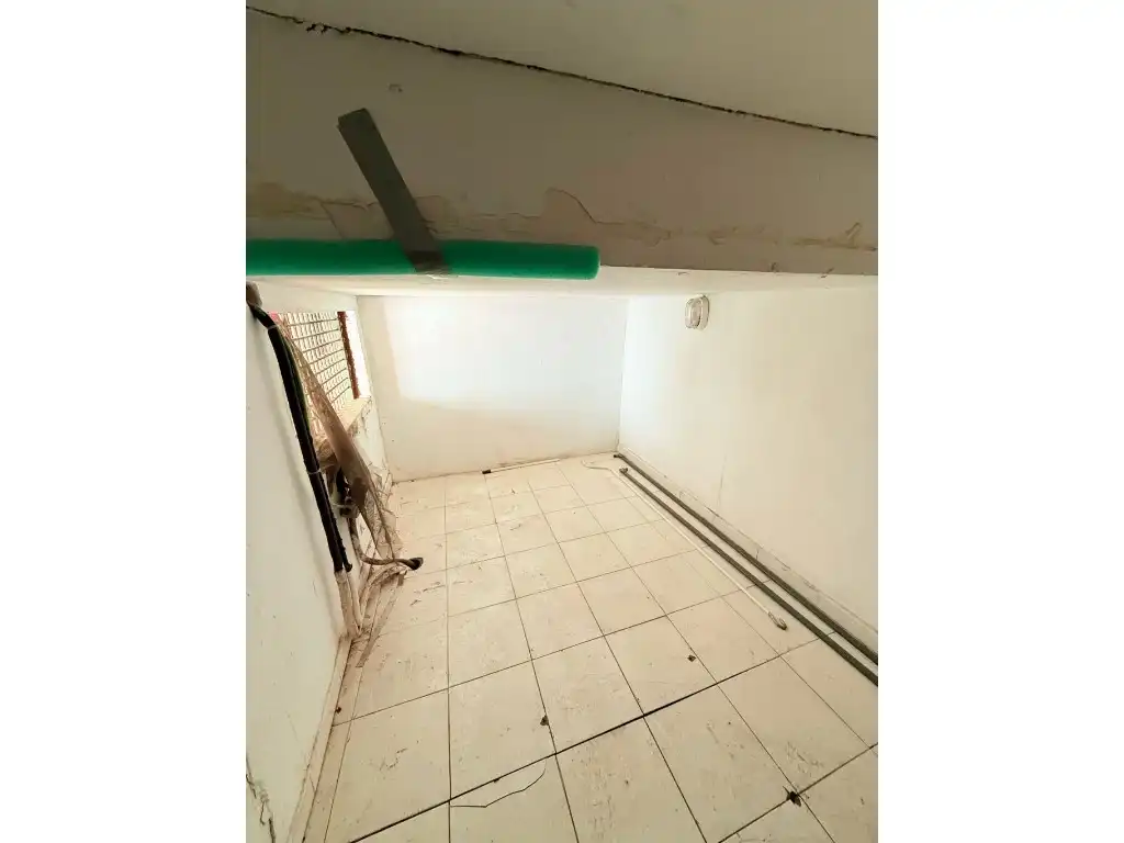 Geschaftsraum zum Verkauf in Calle Demostenes, 15, El Cónsul - Ciudad Universitaria - El Romeral