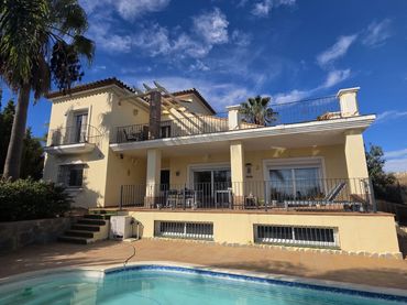 Villa zum Verkauf in Casares pueblo