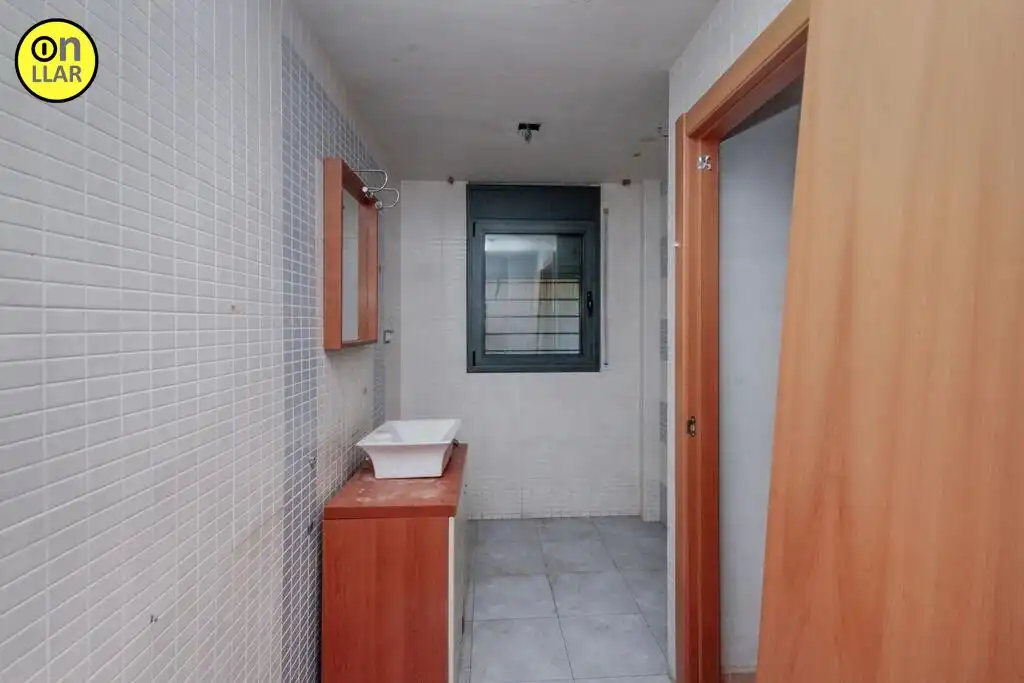 Bathroom of Houses for sale in Sentmenat