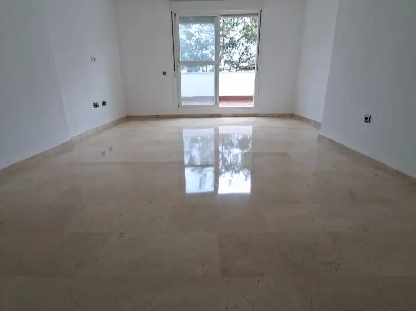 Penthouse with garden for sale in Camino el Chorro 7, imagen 2