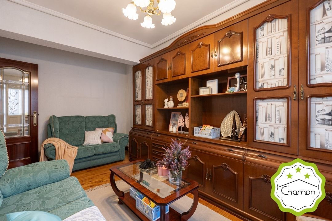 Living room of Flat for sale in Bilbao   with Private garden, Furnished and Balcony