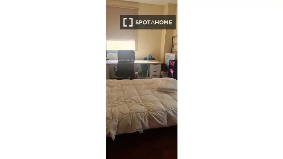 Habitación de Piso para compartir en Vigo  con Aire acondicionado, Terraza y Amueblado